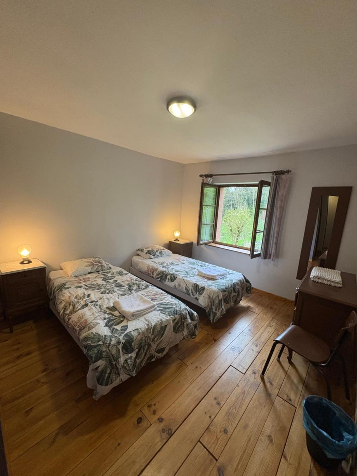 La Belle Charbonniere Hotel La Grande Fosse Bilik gambar